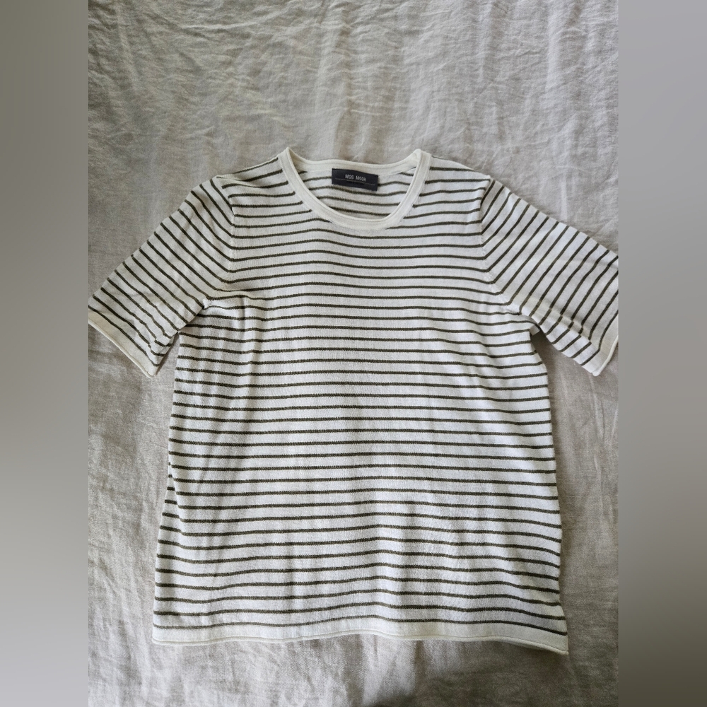 Brown and White Striped T-Shirt Size Small